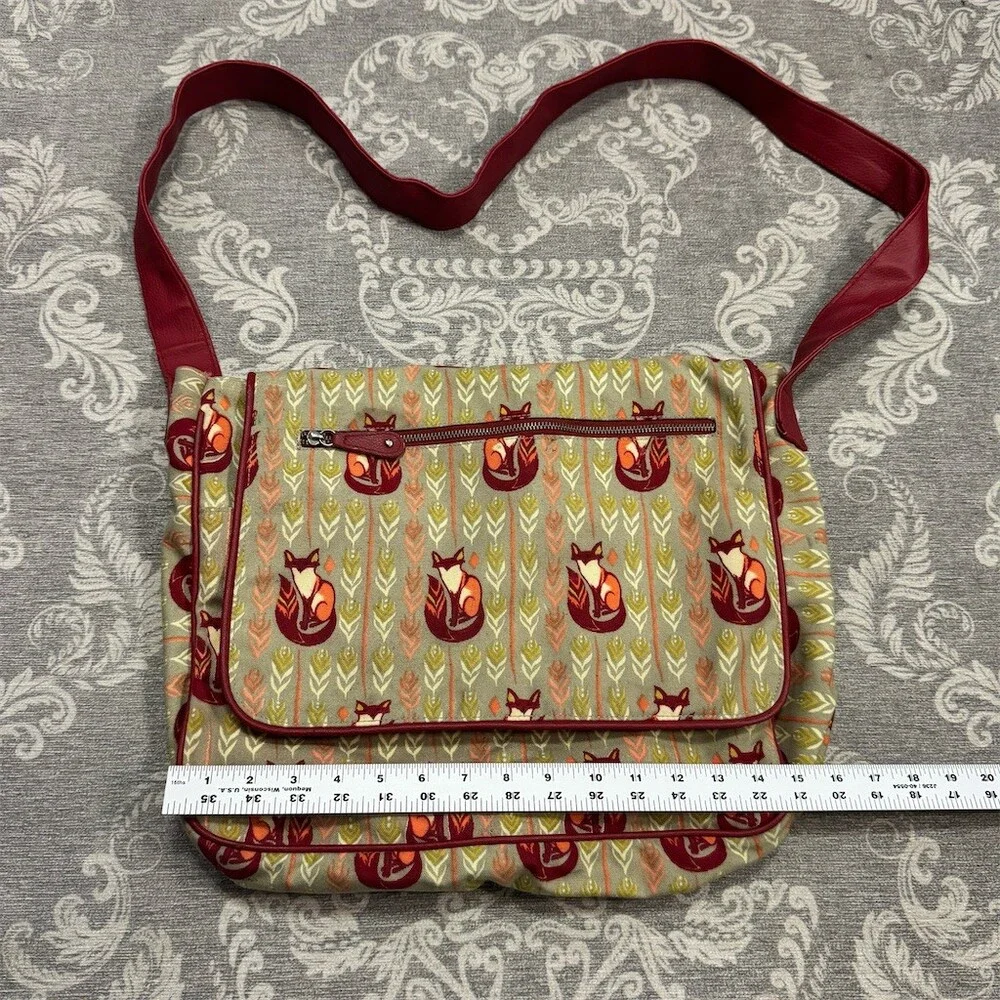 Capri Designs Wilderness Collection Fox Print Flap Crossbody Messenger Bag